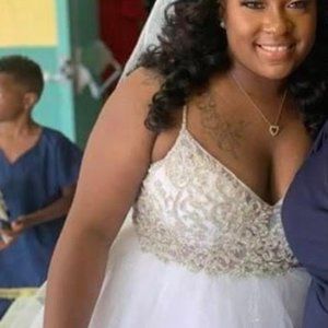 WEDDING DRESS